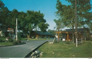 FORT WAYNE, INDIANA, United States, PINE HAVEN MOTEL, 50-60s