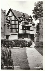 Shropshire Postcard - St Mary's Cottage - Shrewsbury - Real Photo - Ref X547