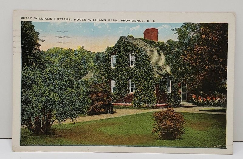 Providence R.I. Betsy William's Cottage, Roger Williams Park 1920s Postcard B2