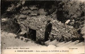 CPA Militaire, Entree condulsant a la Caverne du Dragon (277873)