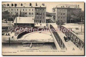 Postcard Old Saint Nazaire Le Pont Tournant Barracks And Customs