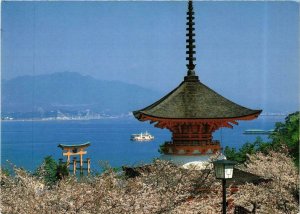 CPM AK HIROSHIMA Pagoda Great Torii Itsukushima Shrine Miyajima JAPAN (677531)