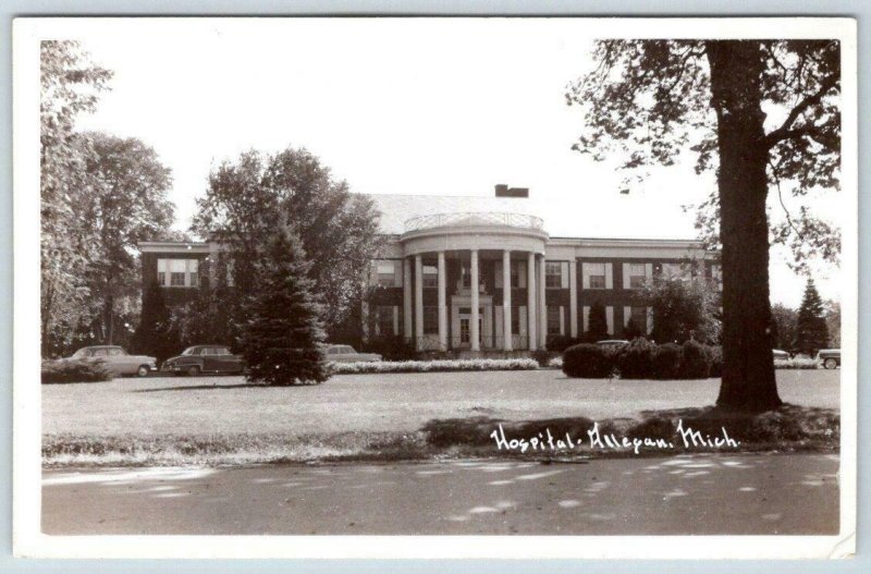 1950's RPPC HOSPITAL*ALLEGAN MICHIGAN*WHITE COLUMNS*OLD CARS*DEVOLITE PEERLESS