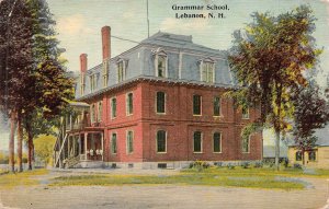 LEBANON NEW HAMPSHIRE~GRAMMAR SCHOOL 1900s POSTCARD