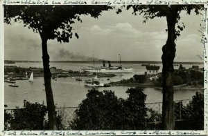 finland suomi, HELSINKI HELSINGFORS, Brunnsparken, Steamer (1930s) RPPC Postcard