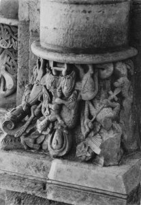 Basilique De Saint Benoit Le Fuite En Egypt Sculpture French Old Postcard