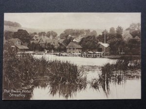 Berkshire: Streatley, The Swan Hotel - Old Postcard