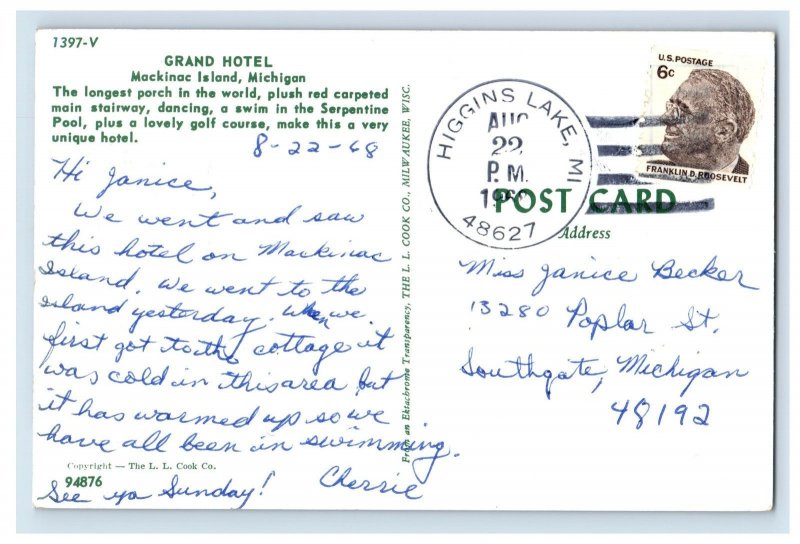 Vintage Grand Hotel Macinac Island, Michigan. Postcard F144E