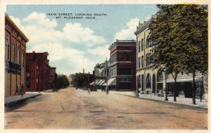 Postcard Main Street, looking South in Mt. Pleasant, Michigan~119707