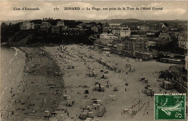 CPA DINARD - La Plage vue prise de la Tour de l'Hotel Crystal (356997)