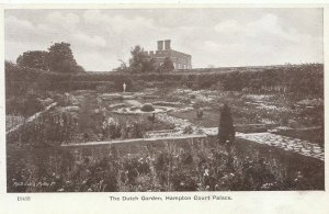 Middlesex Postcard - The Dutch Garden - Hampton Court Palace -  Ref 1514