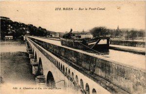 CPA AGEN - Sur le Pont-Canal (292205)