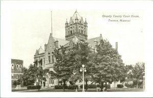 Vtg Postcard RPPC Grundy County Court House - Trenton Missouri - Unused