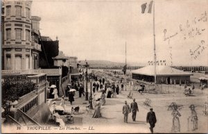 France Trouville Les Planches Vintage Postcard C047