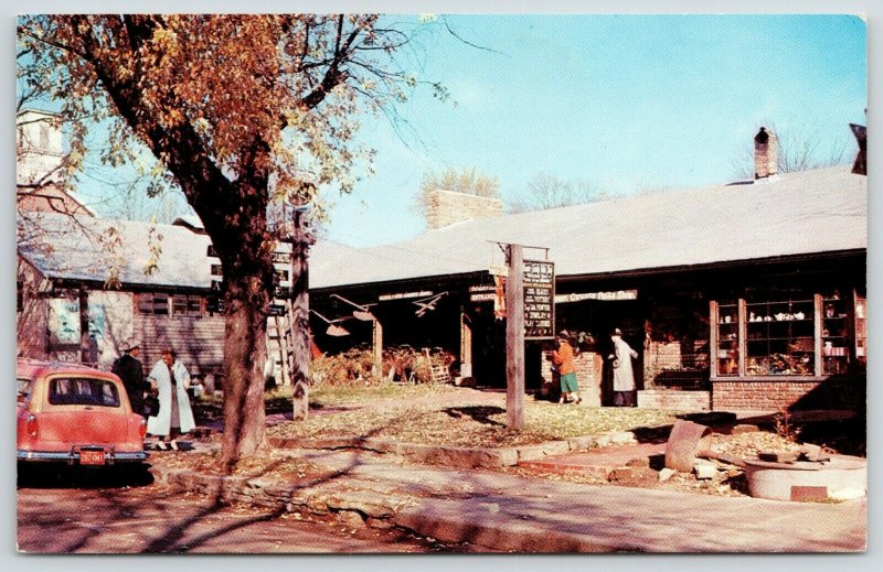 Nashville Indiana~Shopper's Lane~Brown County Folks Shop~1950s Station Wagon~PC 