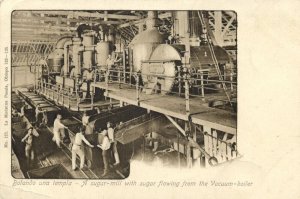 chile, Sugar Mill with Sugar Flowing from Vacuum-Boiler, Bolando una Templa 1900