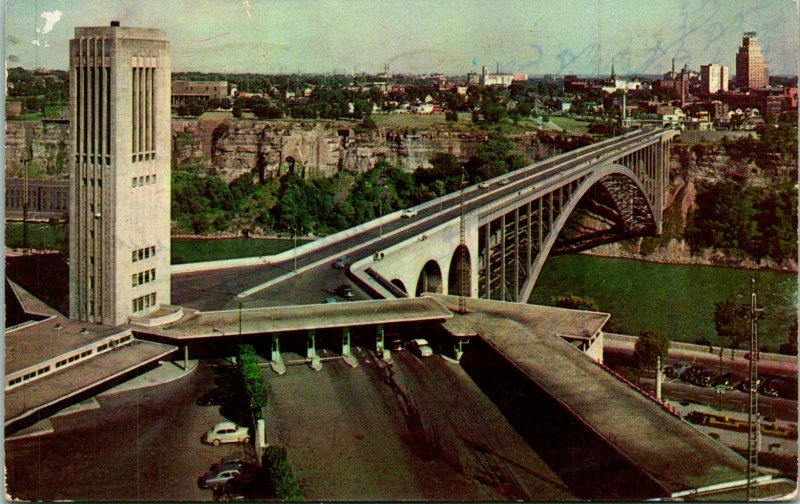 Canada to US Singing Tower and Rainbow Bridge Postcard Used (33363)