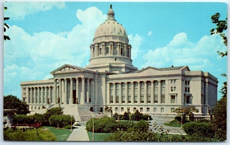 Postcard - Missouri State Capitol - Jefferson City, Missouri