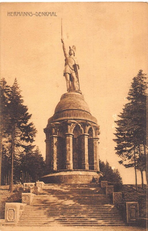 L050 Germany Hermanns Denkmal statue Grotenburg Detmold vintage postcard