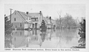 LOUISVILLE KY~SHAWNEE PARK RESIDENCES-EVERY HOUSE FLOODED-1930s POSTCARD