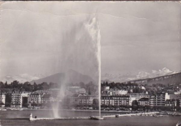 Switzerland Geneve Le jet d'eau et le Mont-Blanc 1968