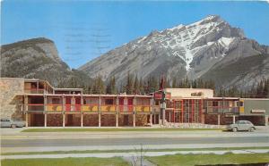 BR4657 The Banffshire Inn and Cascade Mountain  canada