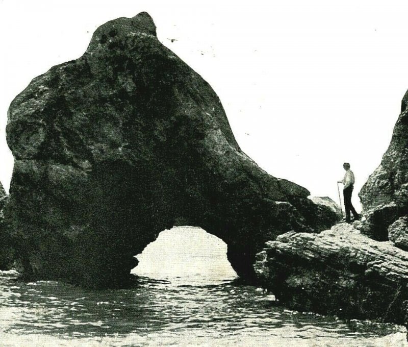 Pizmo Pismo CA California Arch Rock Shell Beach Man w Cane Postcard PNC