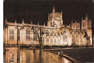 B101728 bristol cathedral at night  uk