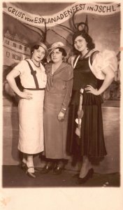 Postcard Three Women Dressed for a Party Gruss vom Esplanadeneest in JSCHL RPPC