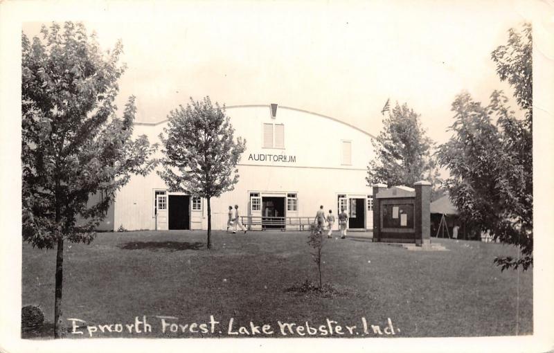 Lake Webster Indiana~Epworth Forest Auditorium~Guys & Gals Headed In~1940s RPPC 