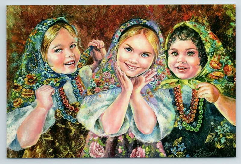 PRETTY LITTLE GIRLS in Russian Ethnic Costume Dress Beads Shawl CUTE New Postcar