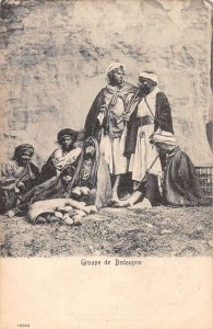 Egypt Groupe de Bedouyns Bedouins Arab Vintage Postcard AA49794