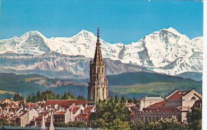 Switzerland Berne La Cathedrale und die Alpen