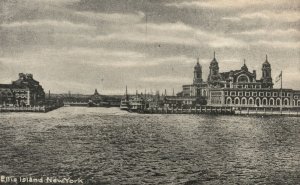 Vintage Postcard 1930's Ellis Island Busiest Immigrant Inspection New York City