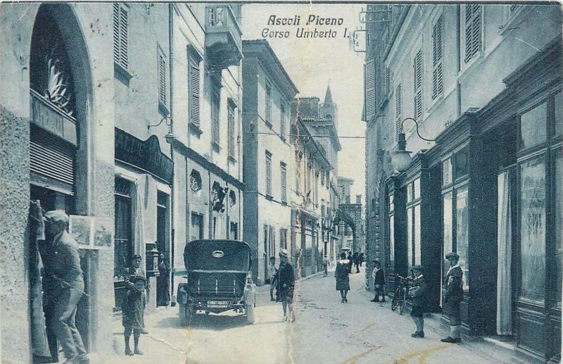 Ascoli Piceno Corso Umberto I Italia Italy damaged vintage postcard