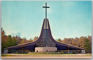 Bellevue Ohio 1960s Postcard New Outdoor Chapel Sorrowful Mother Shrine