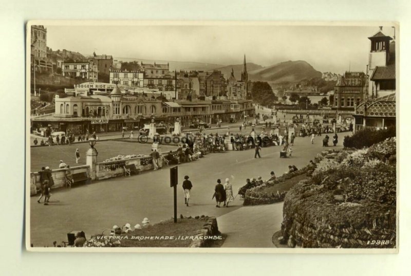 tp7602 - Somerset - Victoria Promenade by the Dogem Ride, Ilfracombe - Postcard 