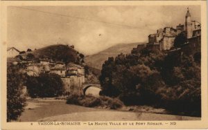 CPA VAISON-LA-ROMAINE La Haute Ville et le Pont Romain (1086351)