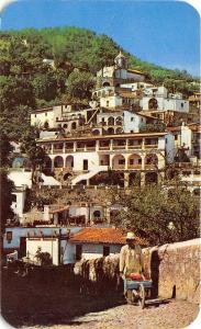 B4679 Mexic Vista del Hotel Victoria Taxco front/back scan