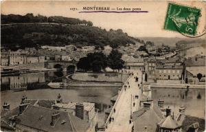 CPA MONTEREAU - Les deux ponts (436899)