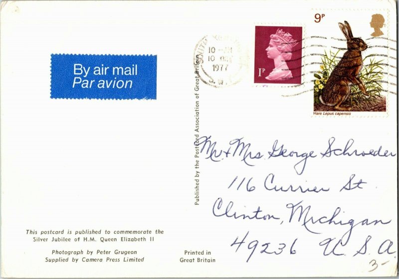 Her Majesty Queen Elizabeth Silver Jubilee 1977 Postcard E45