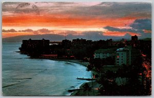 Honolulu Hawaii 1972 Pan American World Airways Postcard Twilight Time