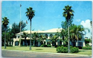 Postcard - St. Petersburg Yacht Club, St. Petersburg, Florida, The Sunshine City