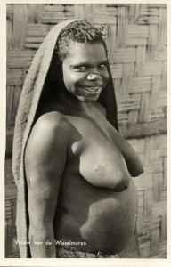 dutch new guinea, Native Nude Kapauku Papua Woman, Paniai Lakes (1950s) RPPC