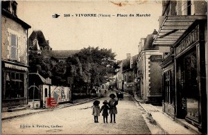 c1915 VIVONNE (VIENNE) PLACE DU MARCHE MAIN STREET CHILDREN POSTCARD 14-141