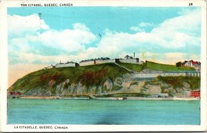 VINTAGE POSTCARD THE CITADEL FORTRESS AND OLD TOWN AT QUEBEC CITY CANADA 1933