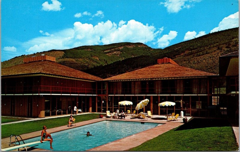 Vtg Vail Colorado CO Vail Village Inn Resort Swimming Pool Chrome View Postcard