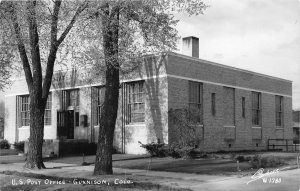 H52/ Gunnison Colorado RPPC Postcard c1950s U.S. Post Office Building 31