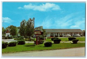 c1960 Skyline Motel West Street Lincoln Highway Field Matteson Illinois Postcard