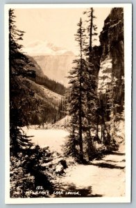 RPPC  Canadian Pacific Railway  Byron Harmon  Banff  Canada   Postcard